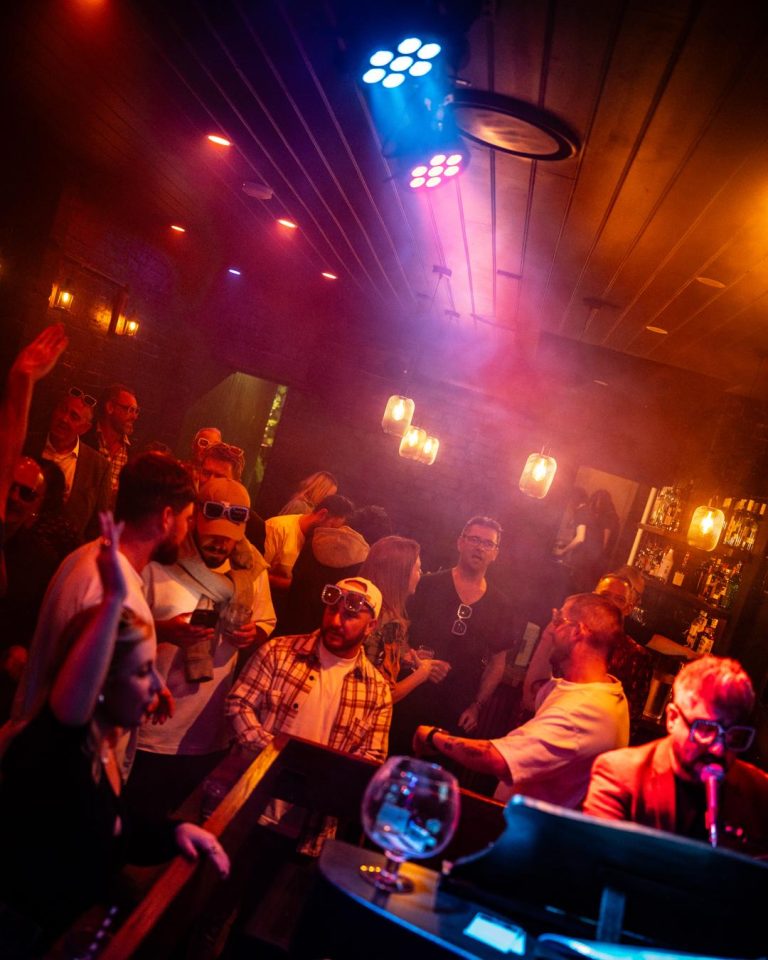Shout Piano Bar